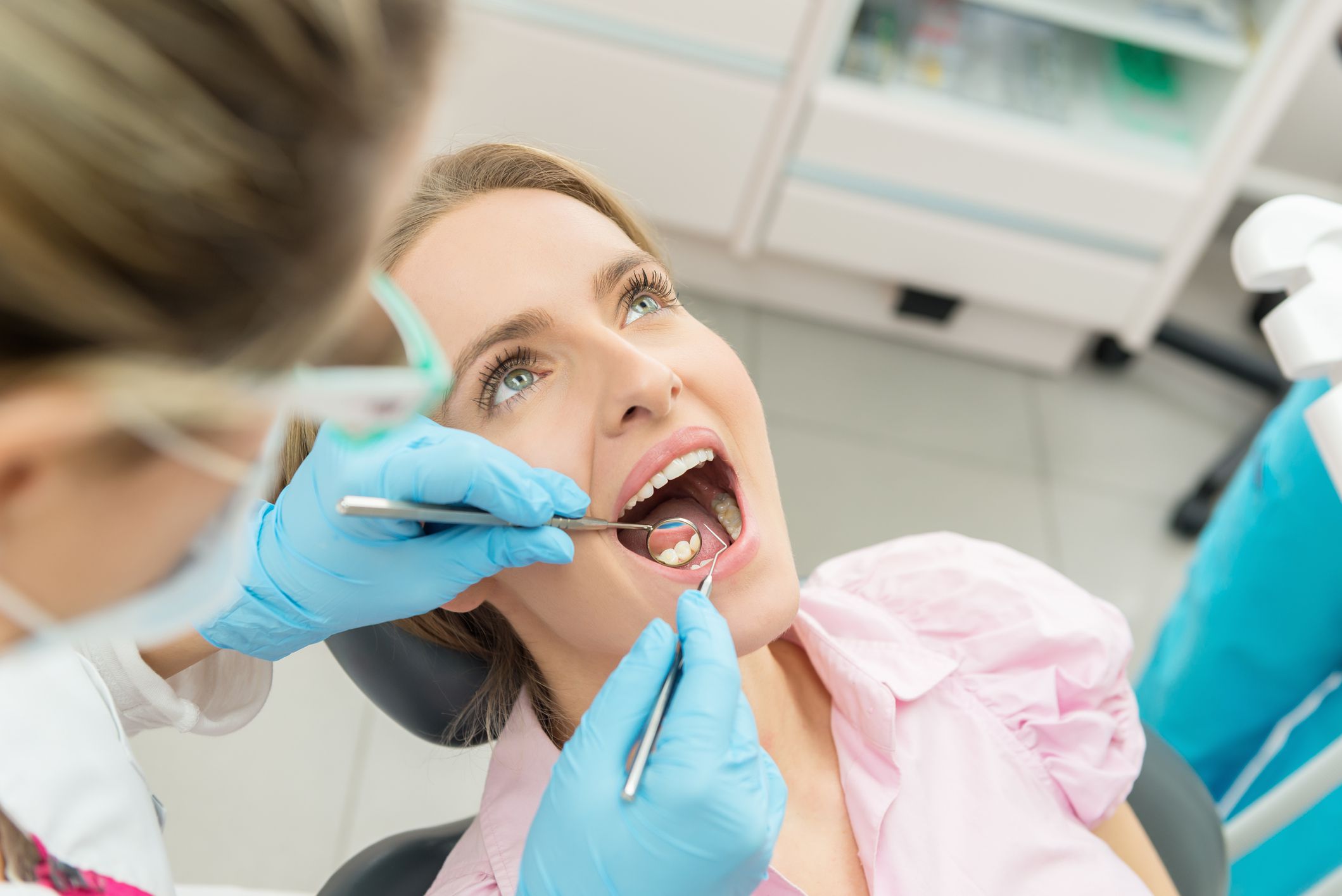 How to choose between Silver and Composite Dental fillings Pros and